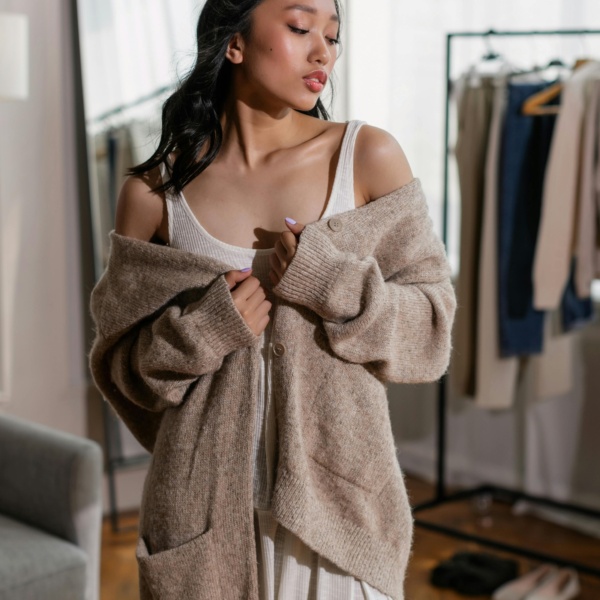 Cardigan Oversize Beige – Morbido, Caldo e Super Versatile