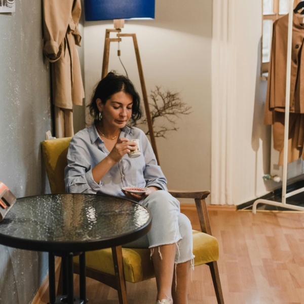 Sneakers Bianche – Design Pulito e Versatile