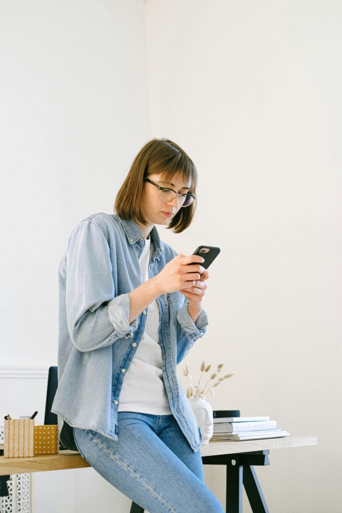 Camicia in Denim Chiaro – Casual, Moderna e Senza Tempo
