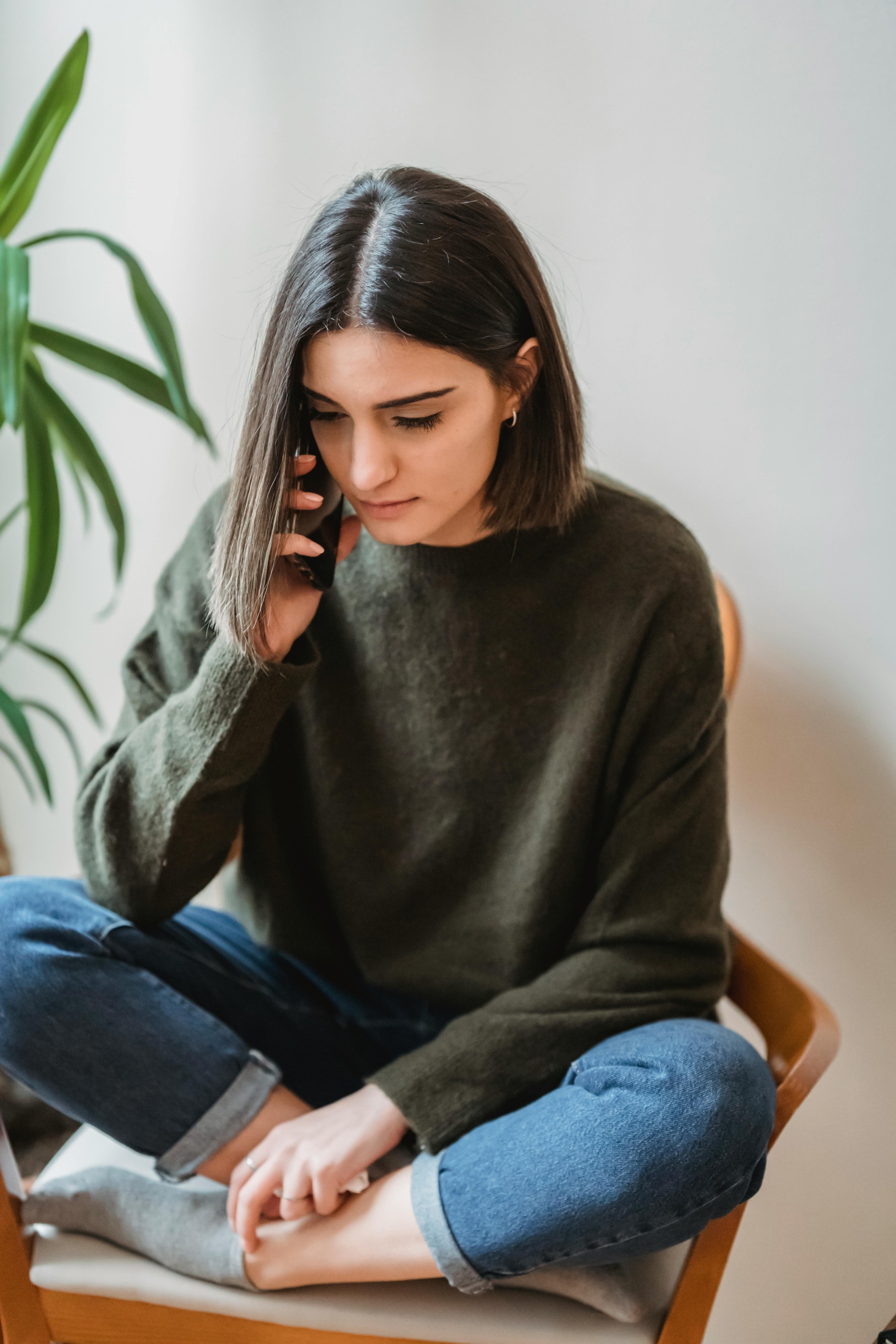 Maglione Verde Scuro – Caldo e Minimal
