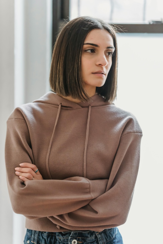 Felpa con Cappuccio Beige – Morbida e Casual