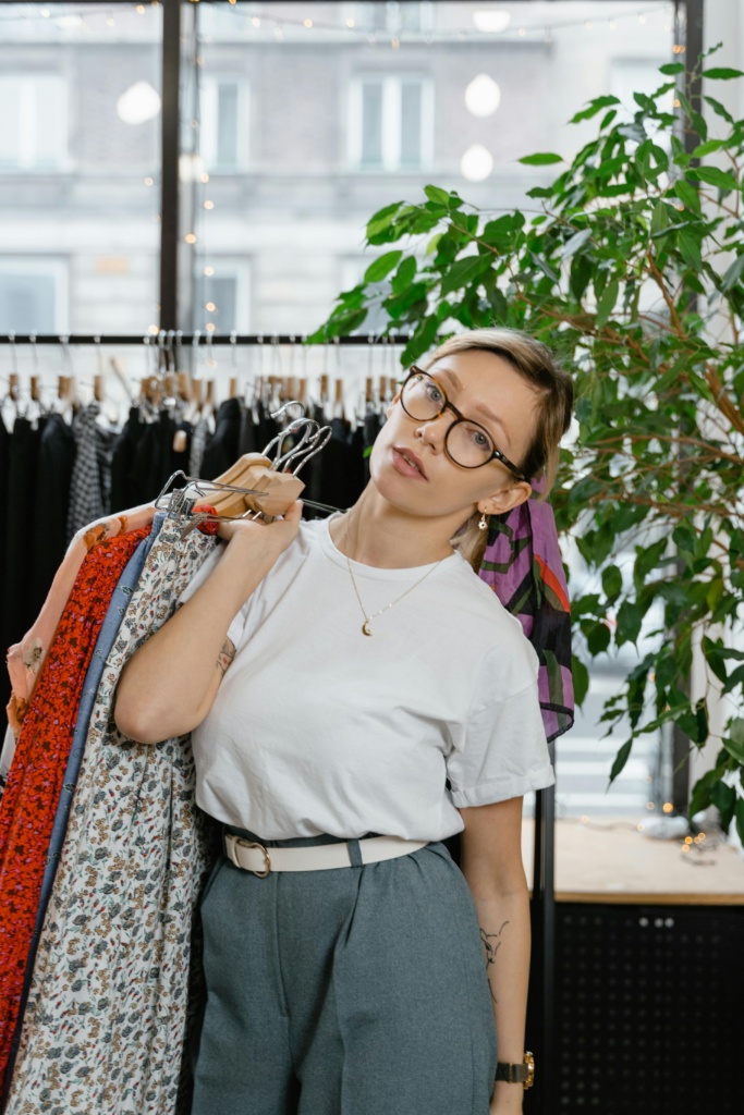 T‑Shirt Bianca – Basic, Pulita e Sempre Attuale