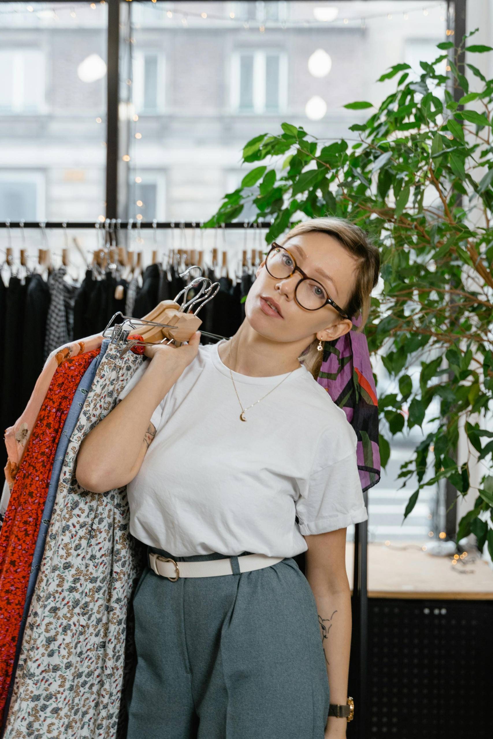 T‑Shirt Bianca – Basic, Pulita e Sempre Attuale